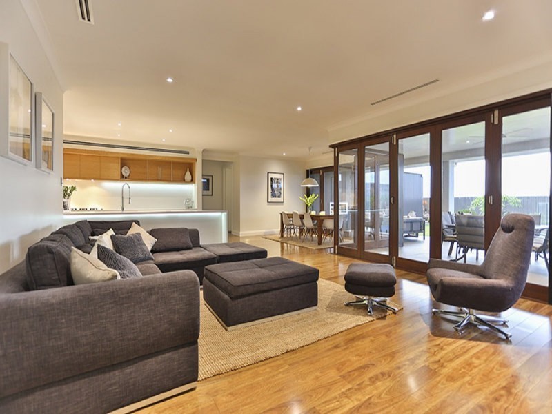 6 Goshawk Drive, Highfields QLD 4352