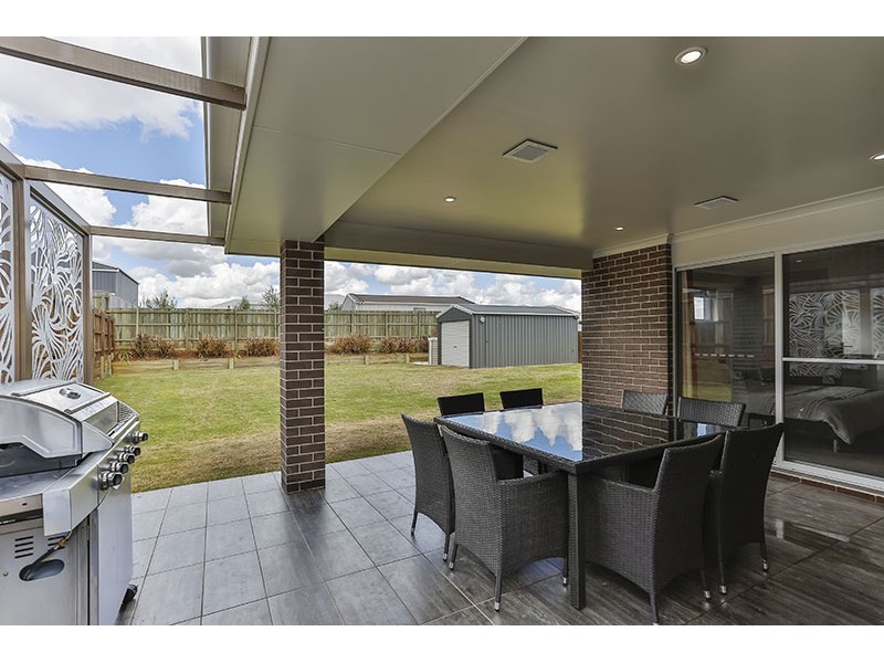 5 Heron Court, Kleinton QLD 4352