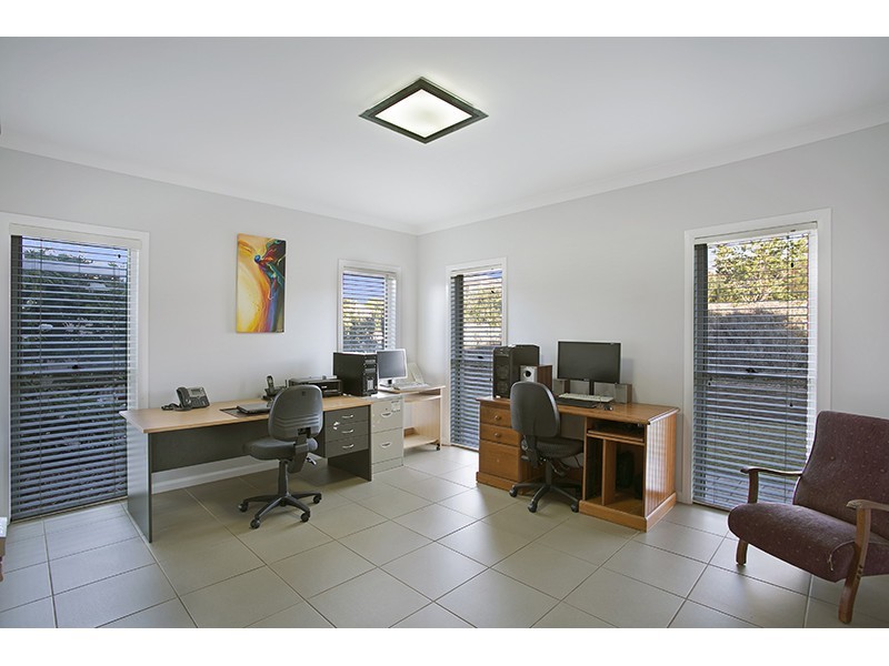 9 Jenna Court, Highfields QLD 4352