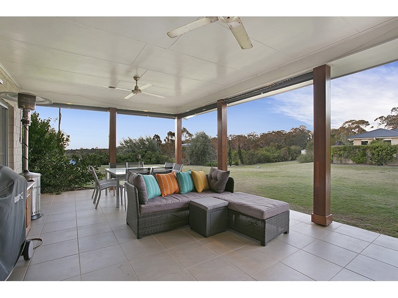 9 Jenna Court, Highfields QLD 4352