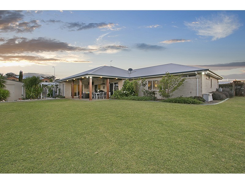 9 Jenna Court, Highfields QLD 4352