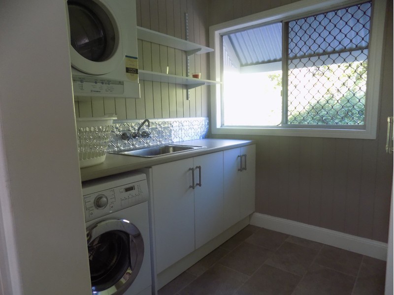 62 Taylor Steet, Newtown QLD 4350