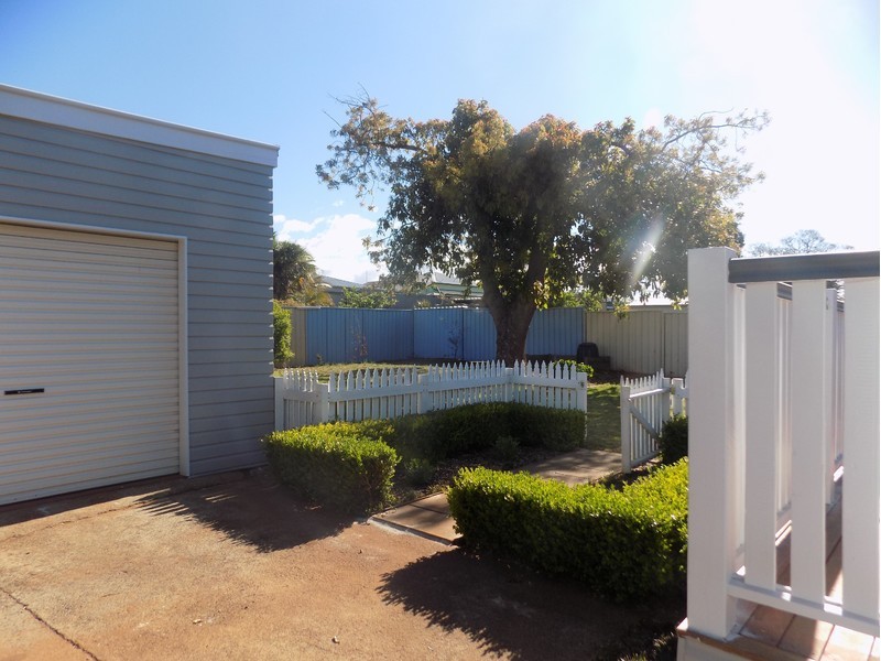 62 Taylor Steet, Newtown QLD 4350