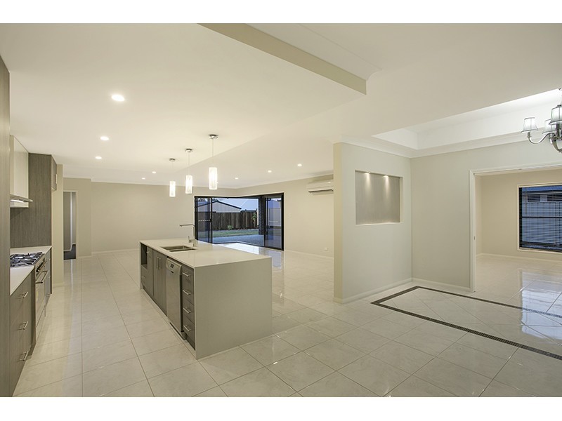 18 Lockyer Street, Kleinton QLD 4352