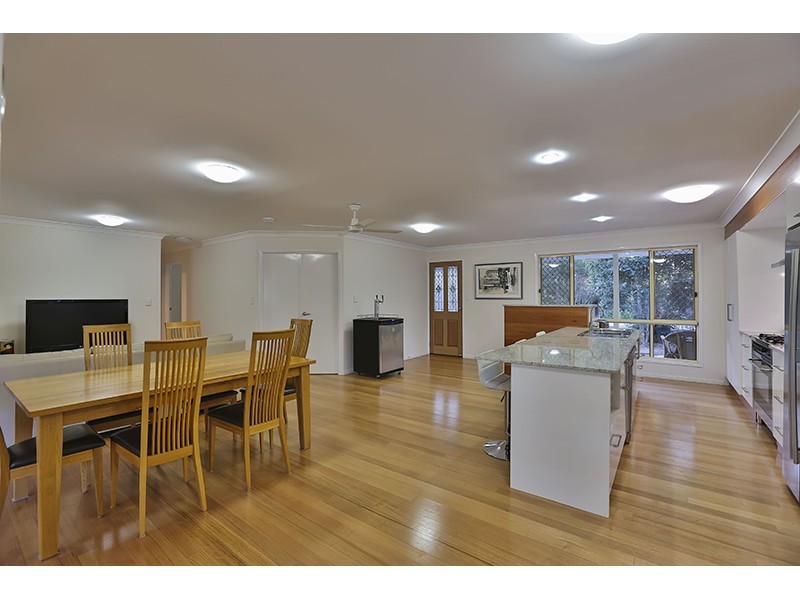 135 Kuhls Road, Highfields QLD 4352