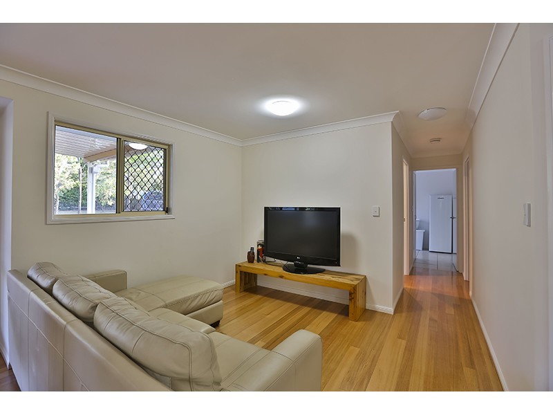 135 Kuhls Road, Highfields QLD 4352