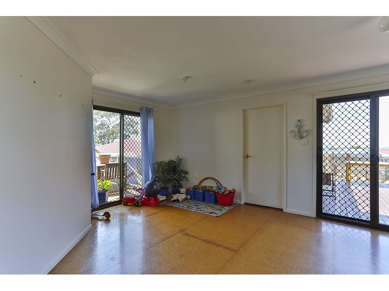 69 Seppelt Street, Wilsonton Heights QLD 4350