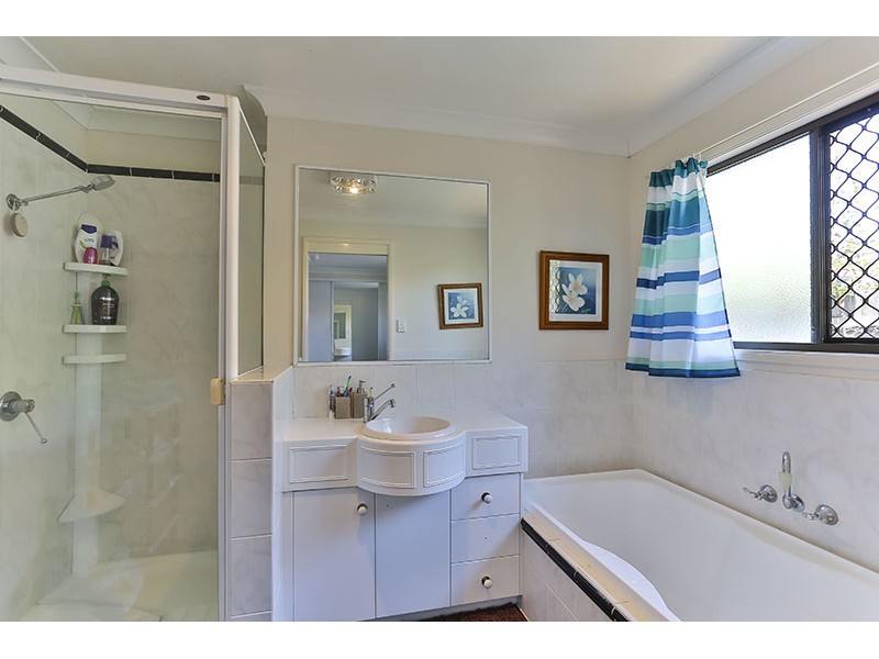 69 Seppelt Street, Wilsonton Heights QLD 4350