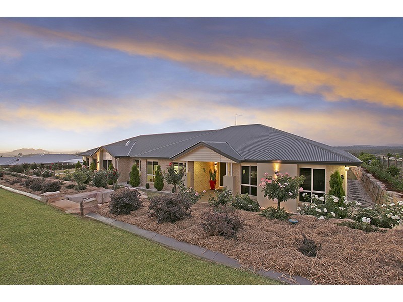 16 Mountview Court, Highfields QLD 4352