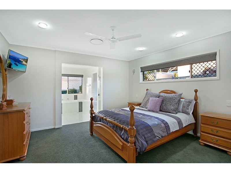 16 Mountview Court, Highfields QLD 4352