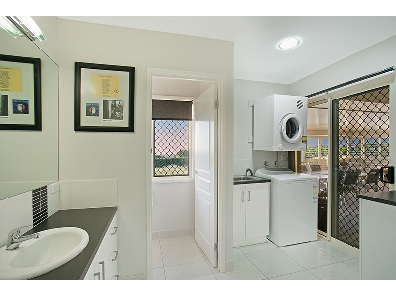 16 Mountview Court, Highfields QLD 4352