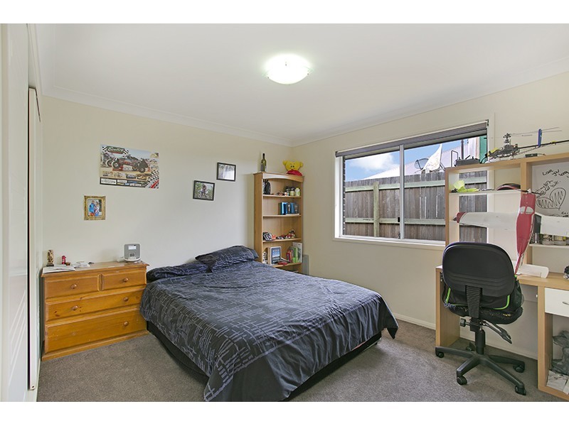 15 Plover Court, Highfields QLD 4352