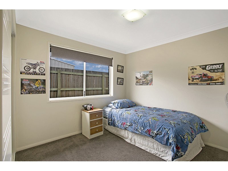 15 Plover Court, Highfields QLD 4352