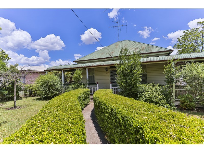 292 James Street, Harristown QLD 4350
