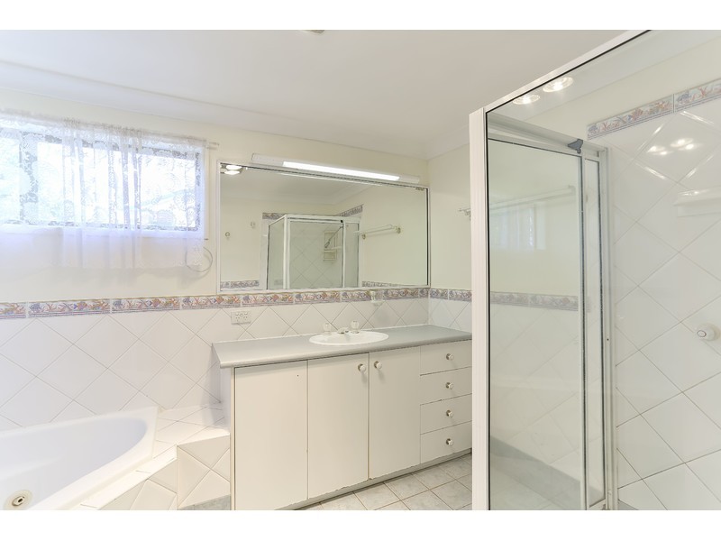 292 James Street, Harristown QLD 4350