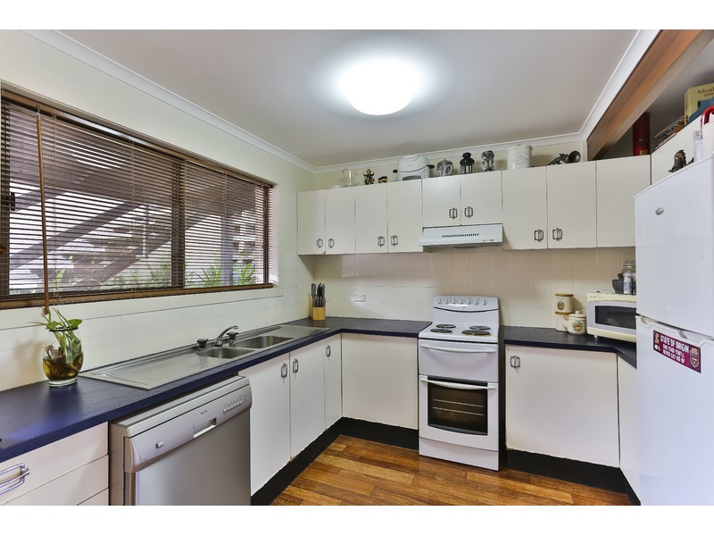 8/2 Benjamin Street, Mount Lofty QLD 4350