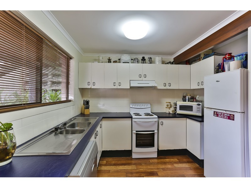 8/2 Benjamin Street, Mount Lofty QLD 4350