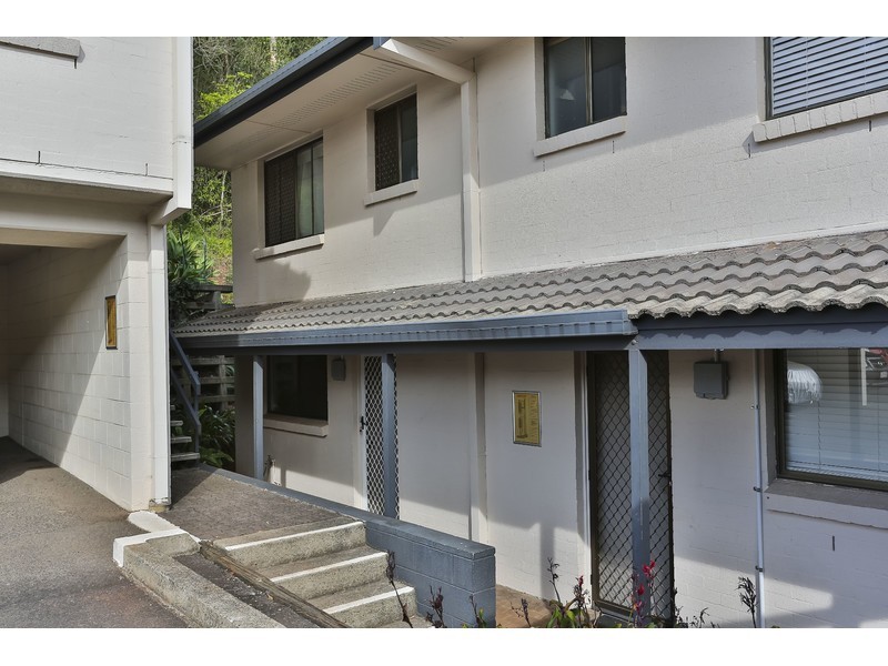 8/2 Benjamin Street, Mount Lofty QLD 4350