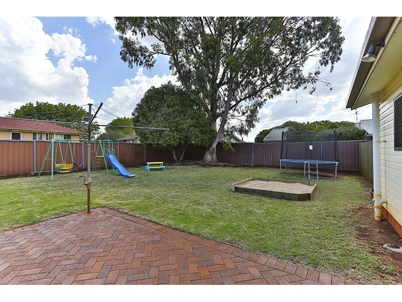 248 Taylor Street, Newtown QLD 4350