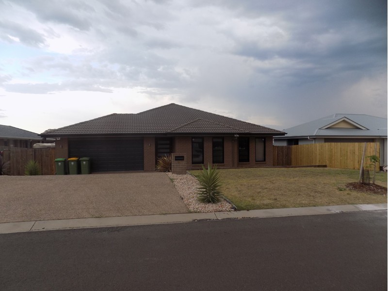 18 Sandalwood Drive, Glenvale QLD 4350