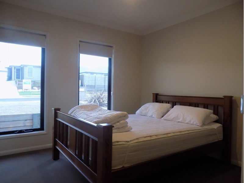 18 Sandalwood Drive, Glenvale QLD 4350