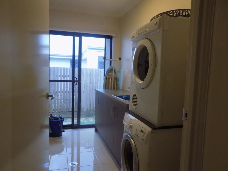 18 Sandalwood Drive, Glenvale QLD 4350