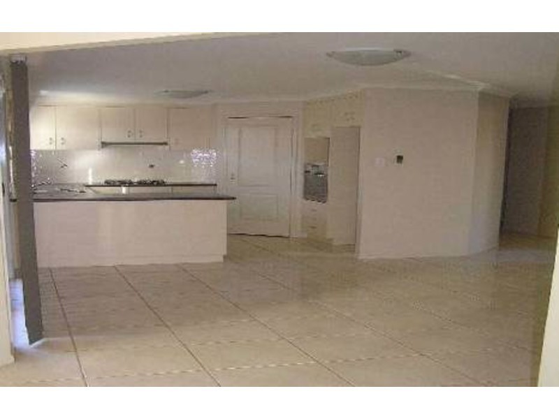 3/3A Burton Street, Harristown QLD 4350