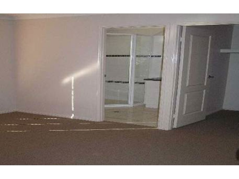 3/3A Burton Street, Harristown QLD 4350