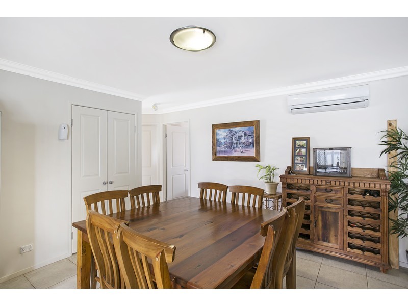 5 Woodville Court, Wyreema QLD 4352