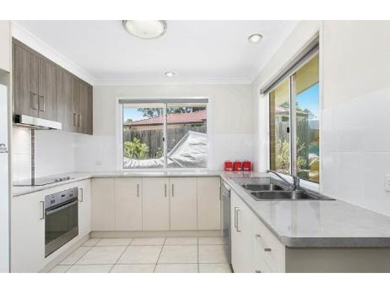 6 Camira Close, Harristown QLD 4350