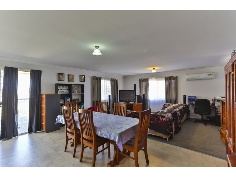 54 Cory Street, Oakey QLD 4401