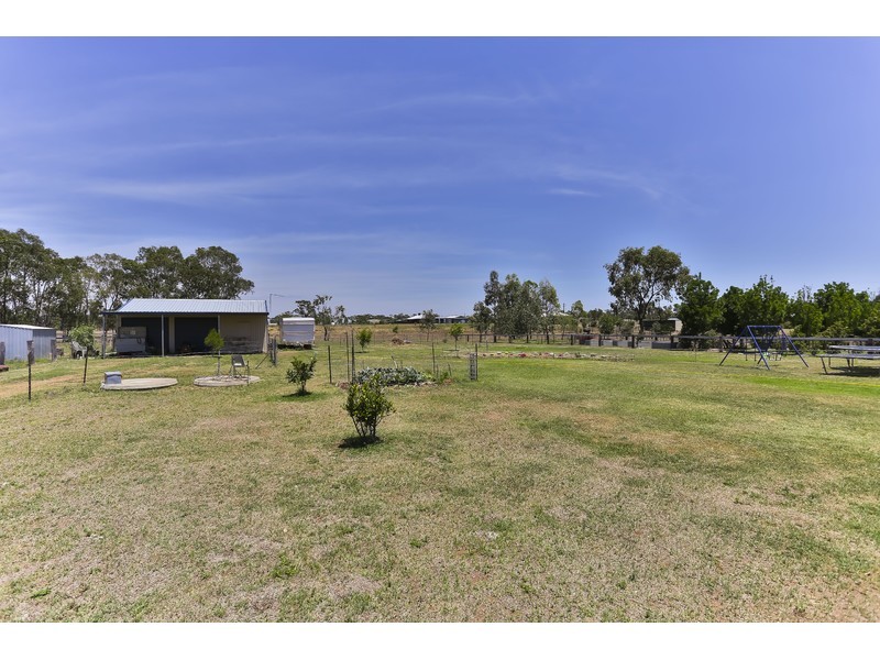 54 Cory Street, Oakey QLD 4401