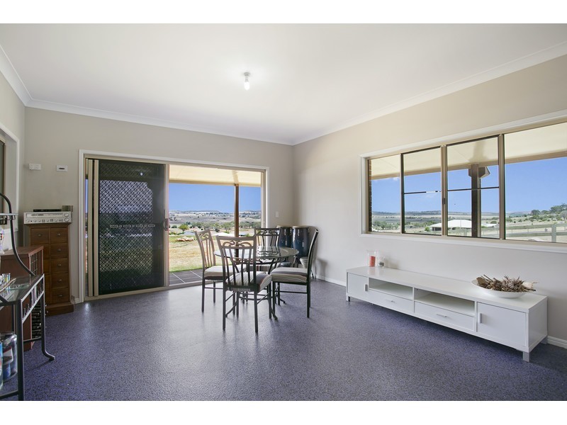 7 Panorama Crescent, Gowrie Junction QLD 4352