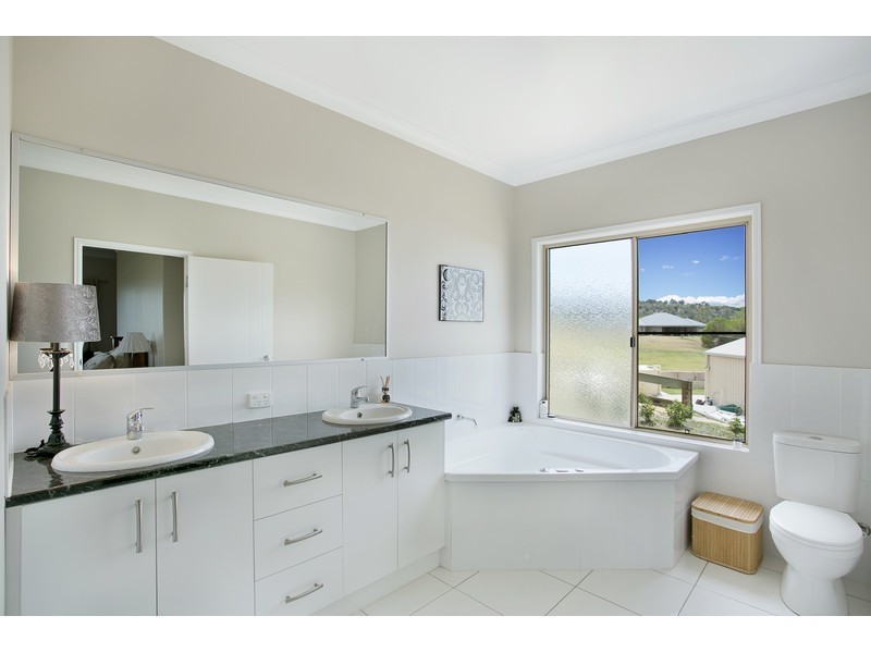 7 Panorama Crescent, Gowrie Junction QLD 4352
