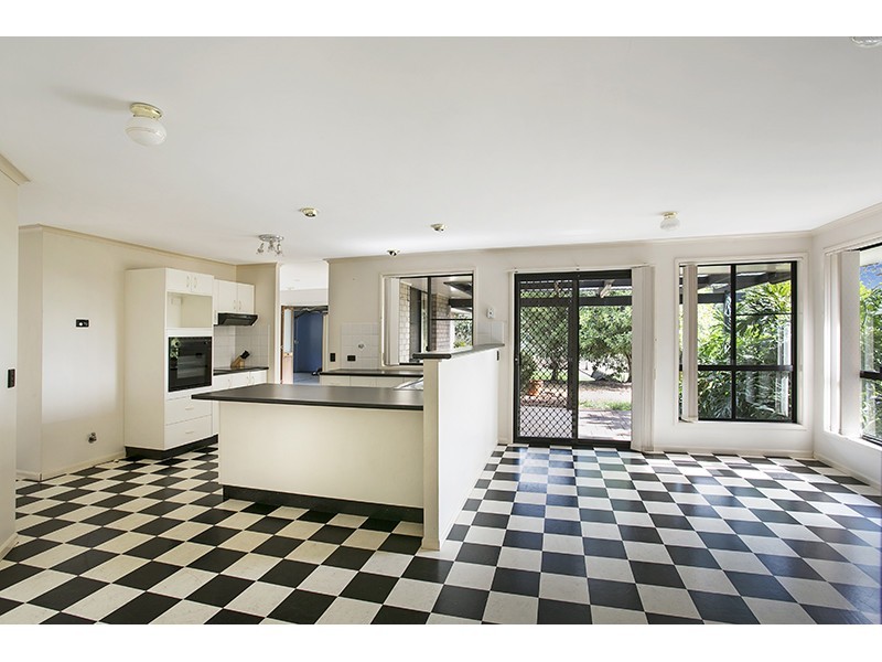 3 Palmer Drive, Highfields QLD 4352