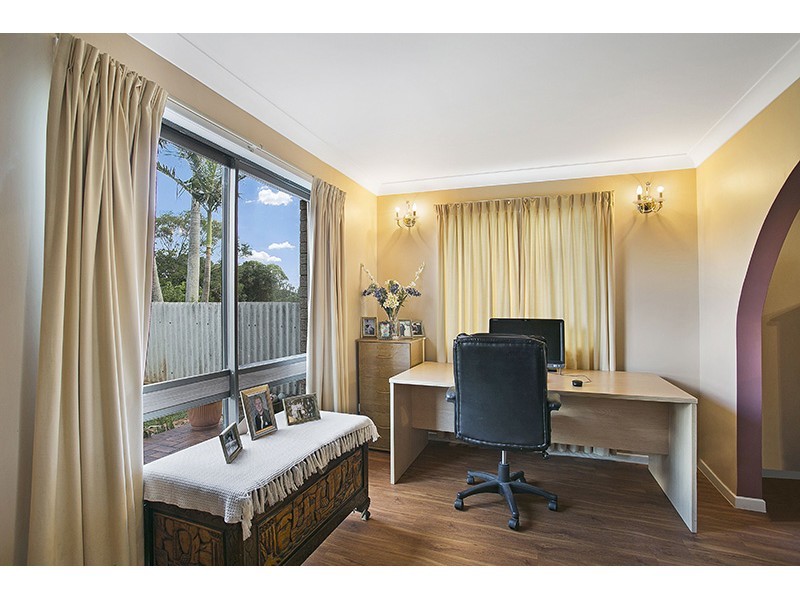 14 Sampson Street, Wilsonton QLD 4350