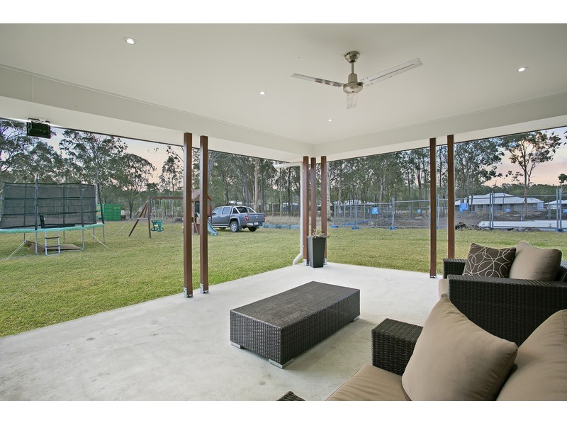 15 Kimdonn Drive, Withcott QLD 4352