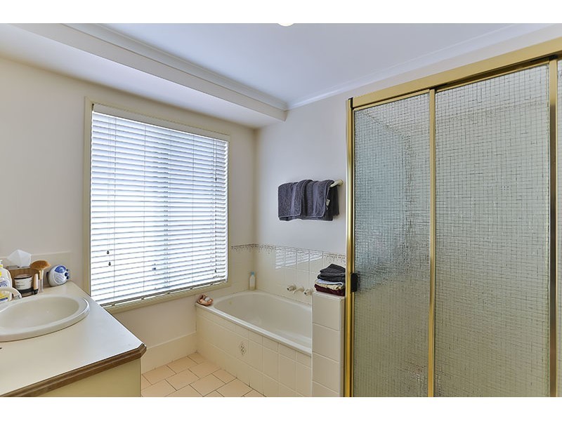 140 Hursley Road, Glenvale QLD 4350