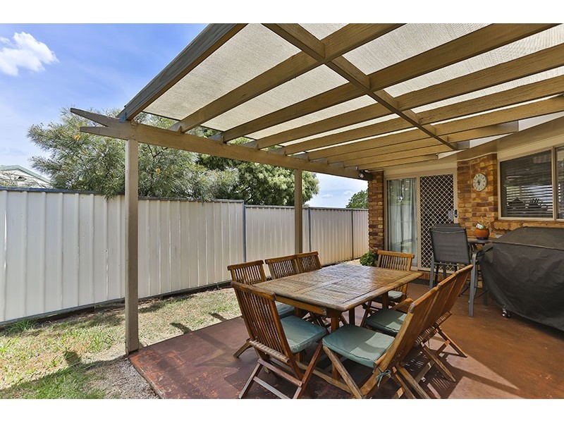 140 Hursley Road, Glenvale QLD 4350