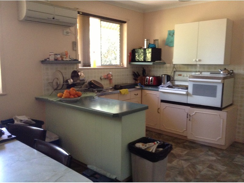 50 Charnley Street, Kearneys Spring QLD 4350