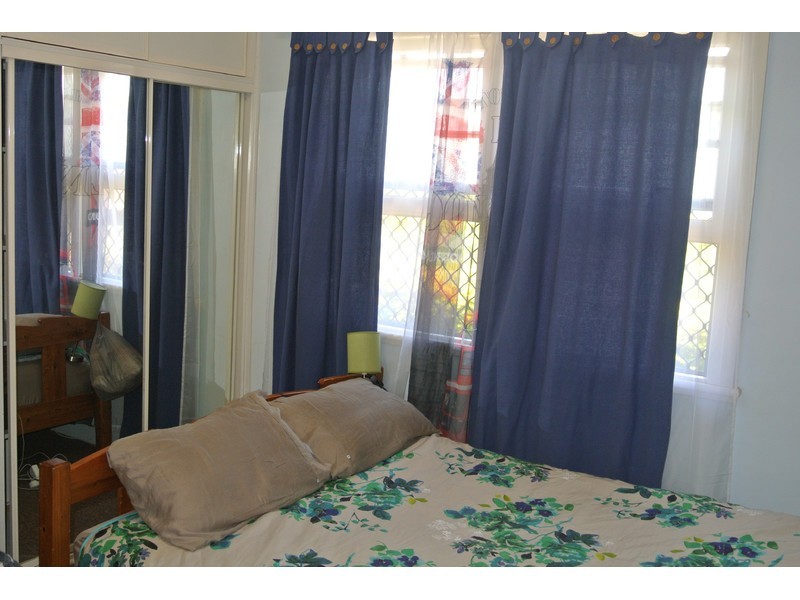 2 Third Avenue, Harristown QLD 4350