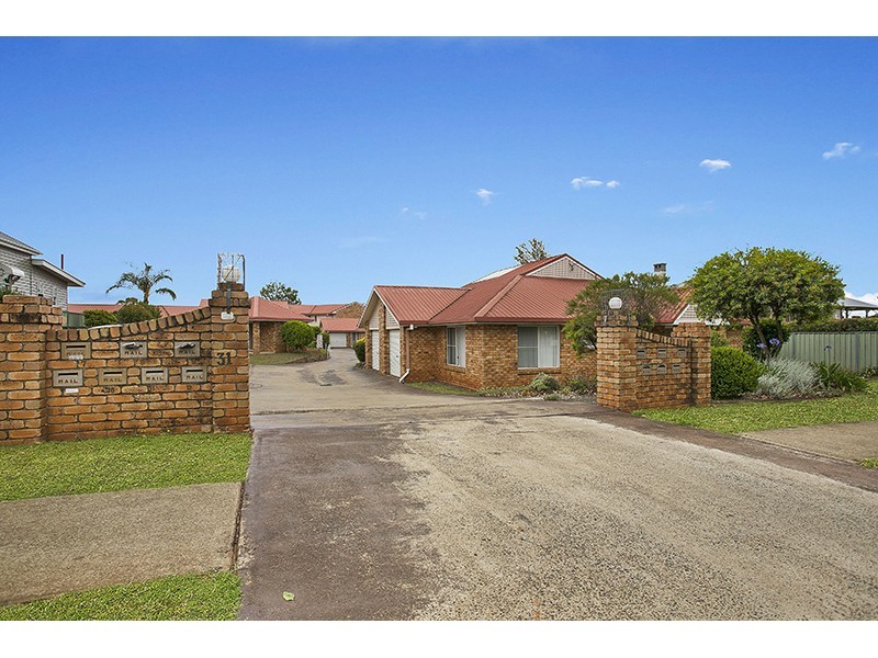 Unit 6/31 Gladstone Street, Newtown QLD 4350