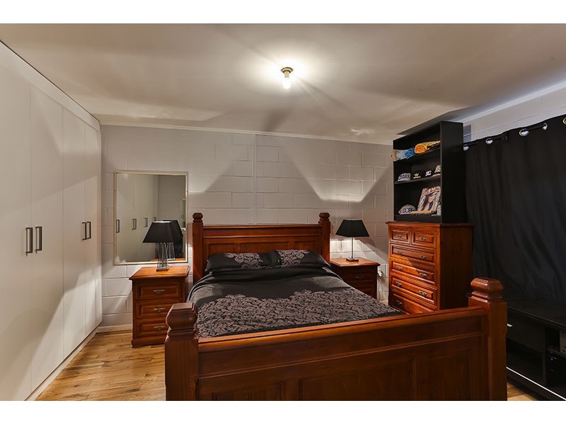 2/85 Hill Street, Newtown QLD 4350