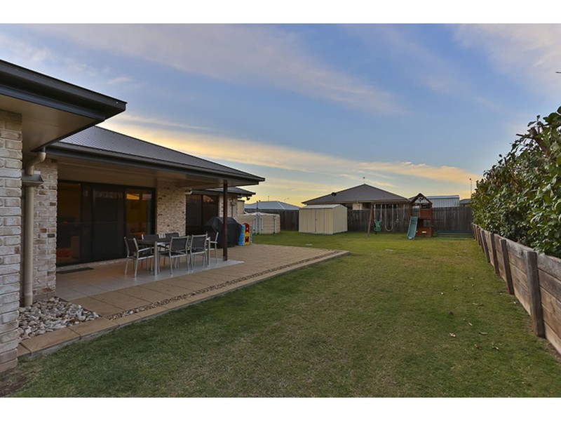 10 Whitman Street, Westbrook QLD 4350