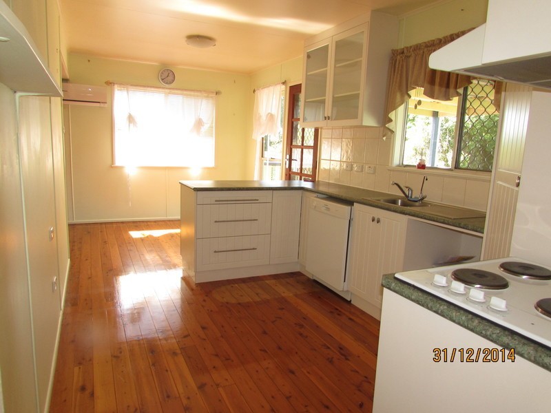 12 Mcnamara Street, Centenary Heights QLD 4350