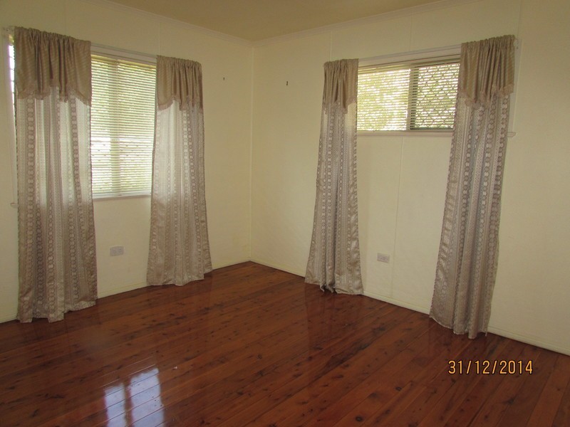 12 Mcnamara Street, Centenary Heights QLD 4350