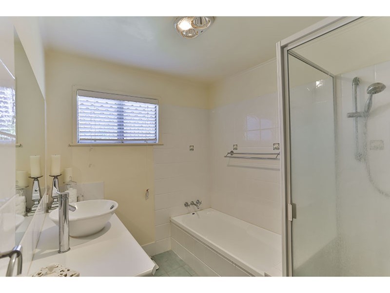 12 Mcnamara Street, Centenary Heights QLD 4350