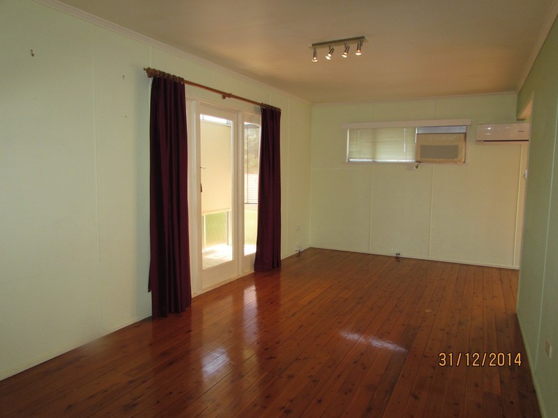 12 Mcnamara Street, Centenary Heights QLD 4350