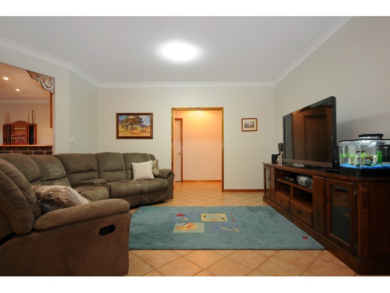 2 Glenmorgan Court, Glenvale QLD 4350