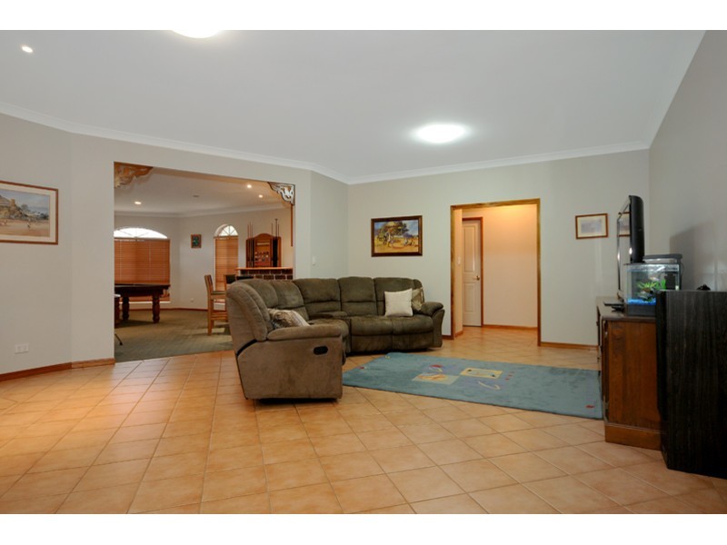 2 Glenmorgan Court, Glenvale QLD 4350